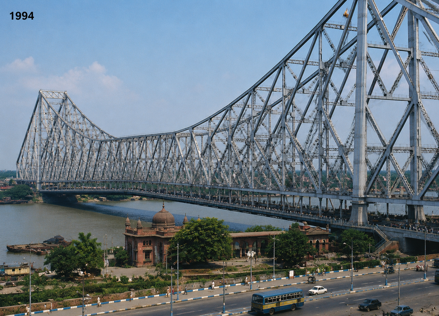Howrah Bridge, Calcutta, 1994 — the city of one of India's first successful enterprise email implementations